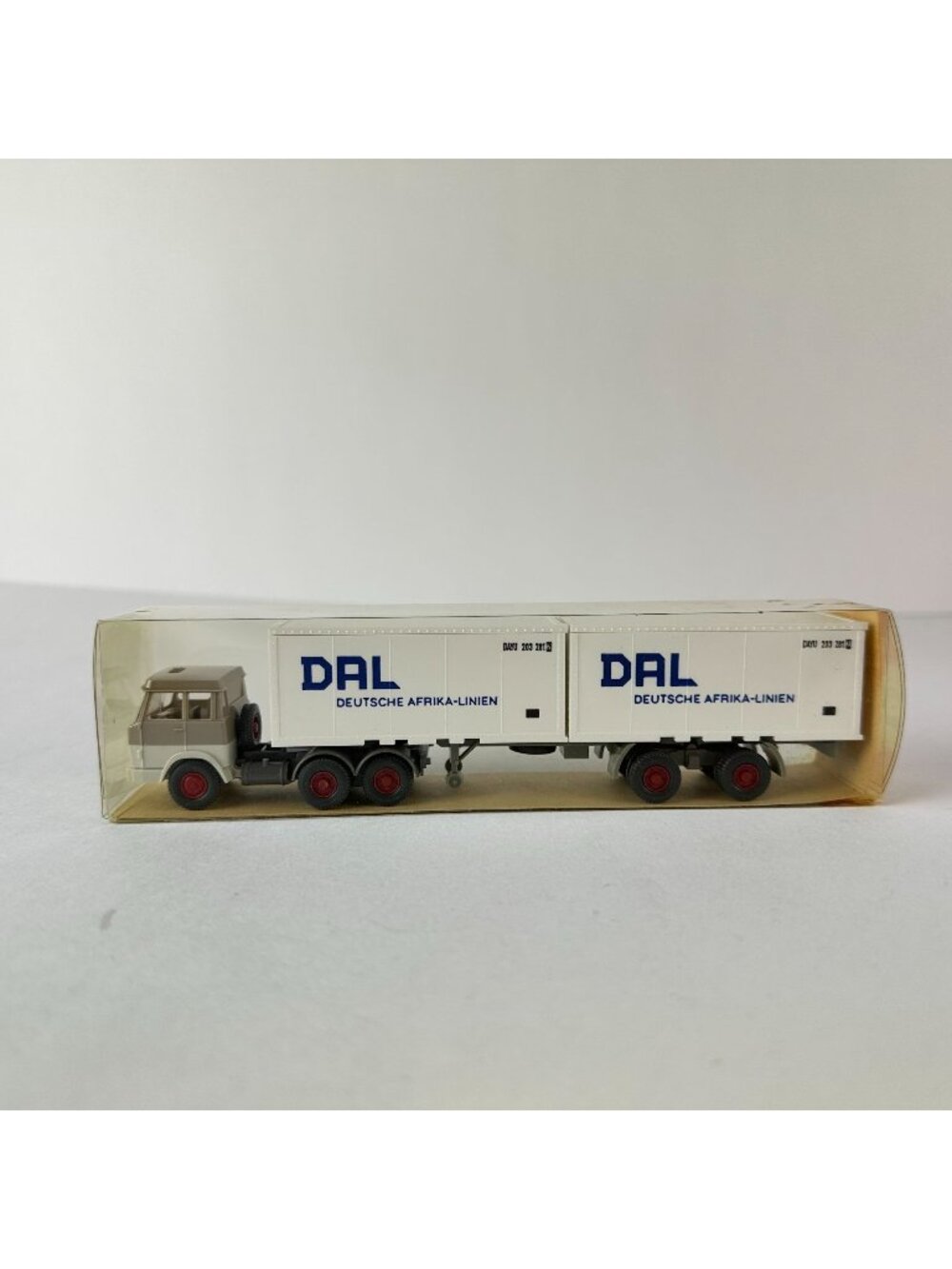Wiking HO Scale Norm-Container Sattelzug Model No. 521 DAL Truck & Trailer